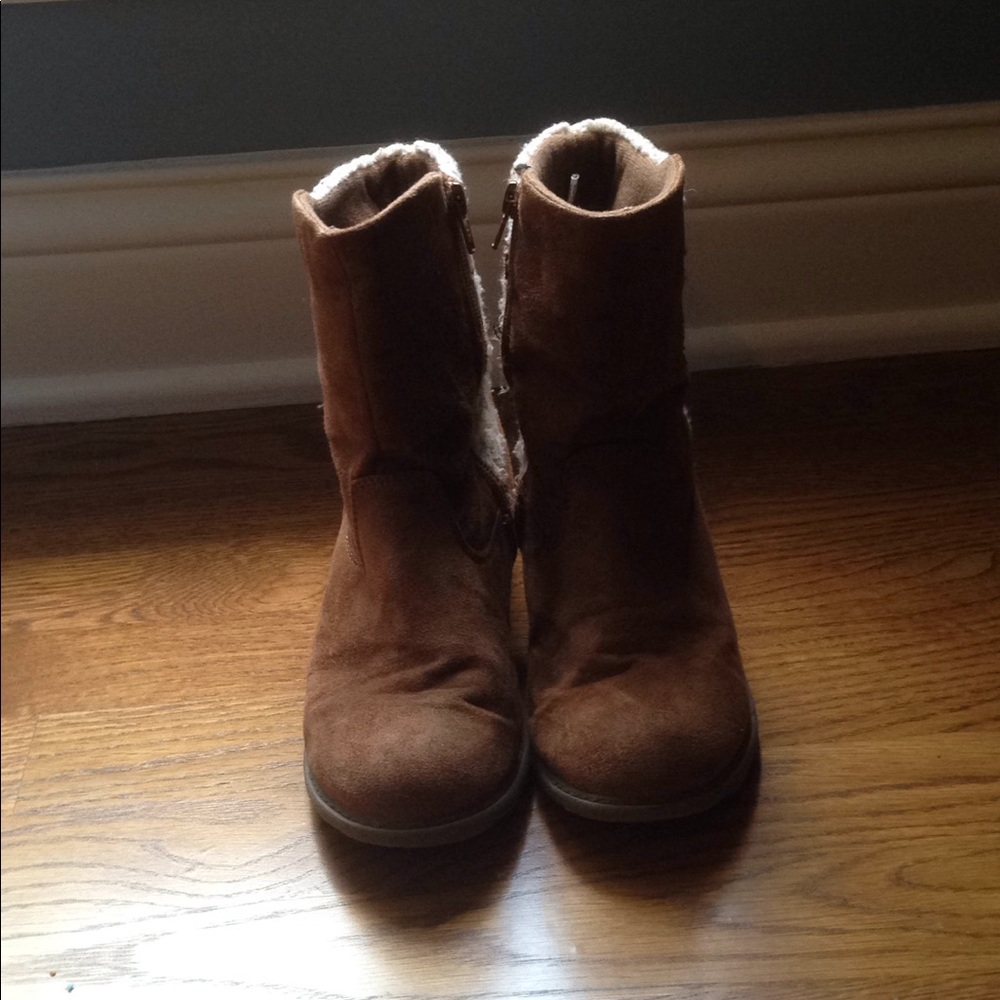 Brown boots with wedges size 3 in good condition.